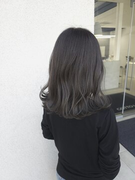 ゴットラトゥール(GOTTO LATOUR) 暗髪カラー/グレージュ/ミディアム