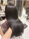 広がりうねり撃退！縮毛矯正でまとまる髪に
