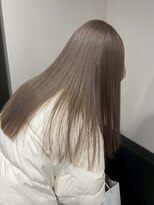 Beleza 川越 -ブリーチ・ハイトーン・ダブルカラー・エクステ・羽エクステ- 17868スモーキーブラウンワンホンレイヤーミルクティーブロンド