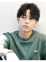 リップス 池袋(LIPPS)&nbsp;刈り上げツーブロック波巻きセンターパート