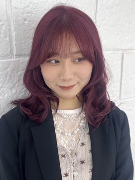 トイロ(toiro) レイヤーカットピンクベージュブリーチカラーダブルカラー