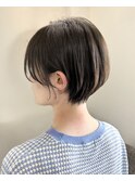 ナチュラルショート前下がり丸みショート