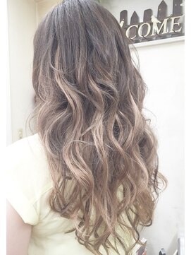 ラティオ 難波Ratio イルミナカラー×抜け感×カラーメルトバレイヤージュ