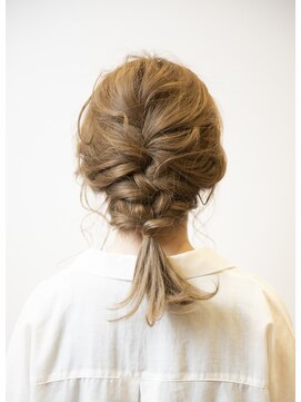 ユニックス イオンモール幕張新都心店(UNIX) 【UNIX幕張新都心】大人可愛い三つ編みアレンジ