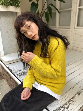 リラ バイ クオーレ(LIRA by CUORE) ウエーブロング