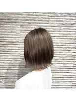 ビス ヘア アンド ビューティー 西新井店(Vis Hair＆Beauty) ベージュ/外ハネ/切りっぱなし/ミルクティー