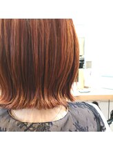 デザインカラー.ハイライト、艶カラーもこだわっています♪