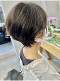 ショートボブ 前髪あり