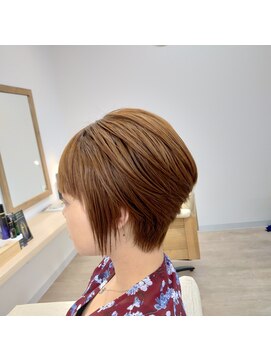 シルビジュー(Cills Bijou) ☆大人女性美髪ショートグラデーションスタイル☆