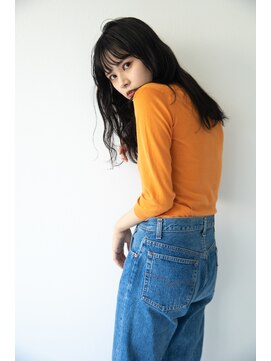 エヌイー(ne' by MAULOA) 【ne' by MAULOA】黒髪Aラインロング くせ毛風カール