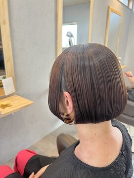 ベンチ(bench) ボブスタイル