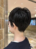 ピークアブー アヴェダ アトレ恵比寿(PEEK-A-BOO AVEDA)&nbsp;ベリーショート　黒髪　耳かけショート　20代30代40代