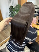 イット(it.)&nbsp;【yuna】髪質改善美髪矯正×カットカラー