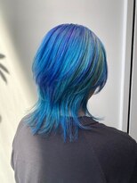 ステア ケース(stair case)&nbsp;デザインカラーブルーミズイロハイライト髪質改善トリートメント