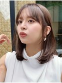 顔周りレイヤーカットくびれヘアミルクティーベージュカラー