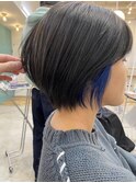 本厚木◎フェザーショート◎インナーカラーブルーカラー丸みボブ