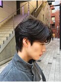 センターパート縮毛矯正フェザーパーマブルーブラック