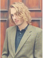 ジジバイワースホワイル(jiji by WORTH WHILE) 刈り上げセンターパートサーフカールフェザーパーママレットヘア