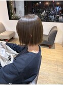 ぱつっと切りっぱなしボブ