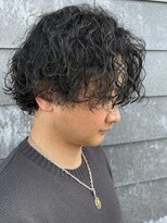 ヒュイル バイ ニアウ(Hwyl by Niau) MEN’S HAIR/波巻きツイストスパイラル/リバースセンターパート