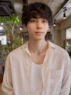 キュー(Cue_) ツイストマッシュスパイラルパーマシャドウパーマアップバング
