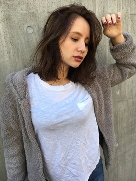 リマ(RIMA) 【RIMA】 外国人風☆クセ毛風なラフカール×こなれセミディ