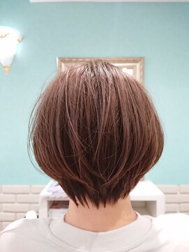 アイニー(ainee) 大人かわいいカジュアル抜け感ショート20代30代40代◎