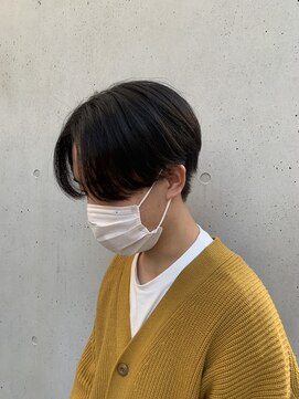 マノハル(MANOHARU) 前下がりナチュラルセンターパート