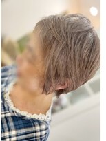 モアナ 逗子(MOANA)&nbsp;白髪ぼかし　ブリーチ　ハイライト