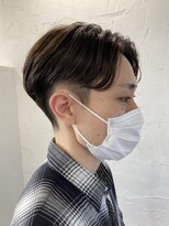 フィフスワン(fifth one)&nbsp;波巻きパーマセンターパートツイストパーマメンズマッシュパーマ