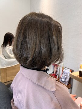 リバティ(liberty) ひし形ボブ×カーキーグレージュ☆