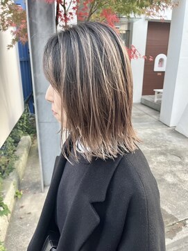 ロマリア(Lomalia) 【Lomalia表参道】ハイライト/セミディ/シアーカラー