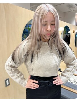 スタン 渋谷(Stam) ナチュラルブロンド裾カラーデザインカラーレイヤーブリーチ渋谷