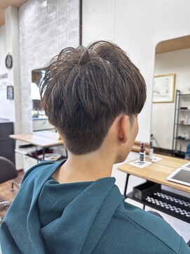 キャティドゥ(CATYdeux) 束感マッシュ×カーキアッシュ