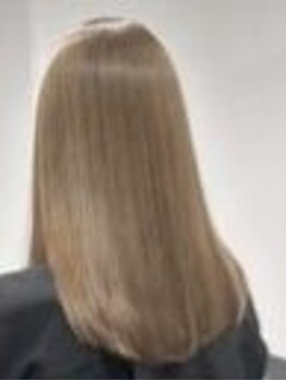 ビアンコ(bianco)の写真/【後ろ姿から盛れる】のがトレンド*髪質改善Tr&透明感ケアカラーで芯から潤うぷるん髪に[八丁堀]