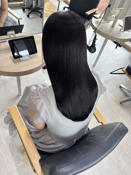 ジーナ 福岡天神(Zina) 艶髪/美髪/髪質改善【Zina福岡天神】