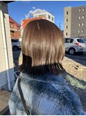 オリーブベージュ