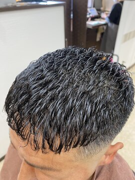 Men's Salon Grade One【メンズサロングレードワン】 濡れパン　アイロンパーマ