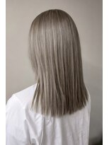 コタ 水戸(COHTA)&nbsp;レイヤーカットミルクティーベージュブリーチなしダブルカラー