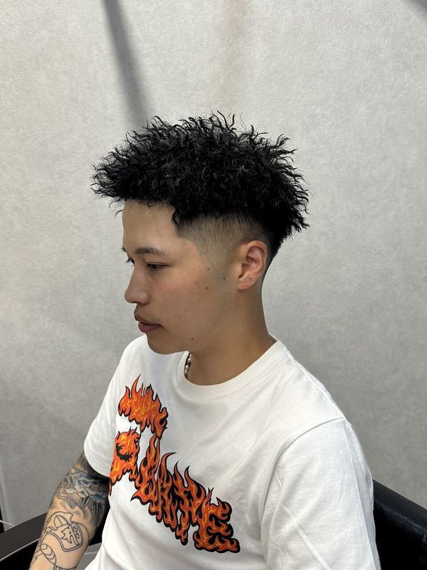 ツイストパーマ/サイド刈り上げ：L276633721｜カイ(X)のヘアスタイル