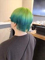 派手髪・ハイトーンカラー・デザインカラー・ブリーチ専門美容室&nbsp;黄緑カラーグリーンカラーデザインカラールーツカラー派手髪