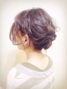 コンパス(COMPASS) ルーズなアップスタイル