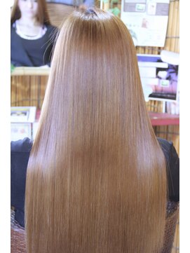 スリーピース 川越店(3piece) カラーやパーマでダメージさせたくない方必見!髪ちりょう!