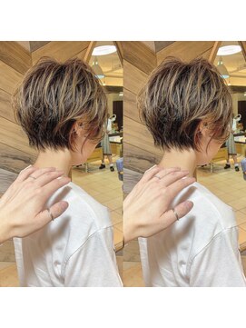 ネオリーブ モカ 川崎チネチッタ店(Neolive mocca) 大人可愛い小顔丸みショートボブサイド 似合わせベージュ 川崎