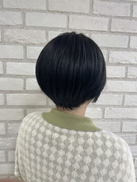 アッシュ 稲田堤店(Ash) 丸みショートボブ