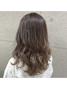 ルアナ(Luana) NO.4