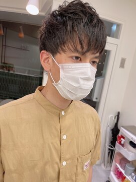 テオ(Theo) 波巻きスパイラルパーママッシュショート無造作パーマ刈り上げ