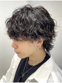 波巻きスパイラルパーマメンズマッシュウルフヘアメンズパーマ