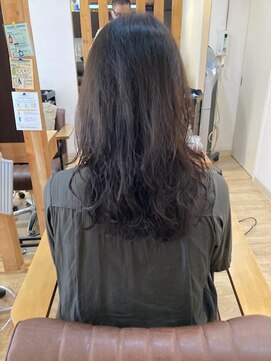 グランバイ アトリエドングリ(Grand × AtlierDonguri) お客様髪質改善データ1347(夏は軽さ重視で)