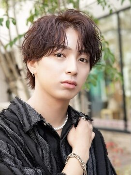 オーシャントーキョーウエスト 心斎橋 (OCEAN TOKYO WEST) 波巻きパーマツイストスパイラルパーマセンターパートウルフ